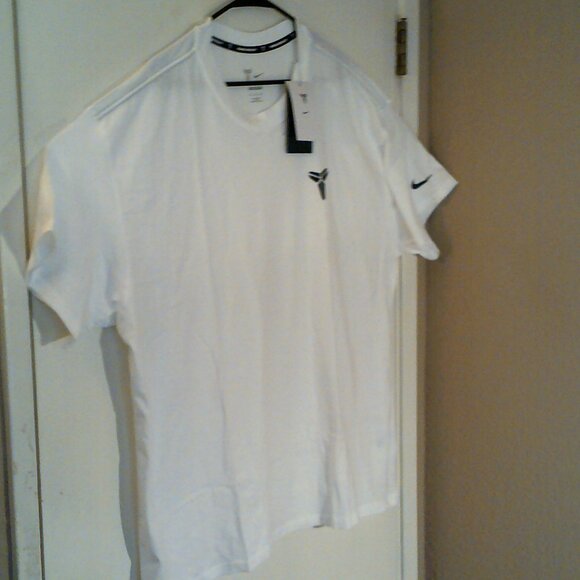 NIKE HOOPS KOBE BRYANT "Mamba Mentality Tee" MEN'S WHITE T-SHIRT 2XL HJ3318-100 - Picture 7 of 9